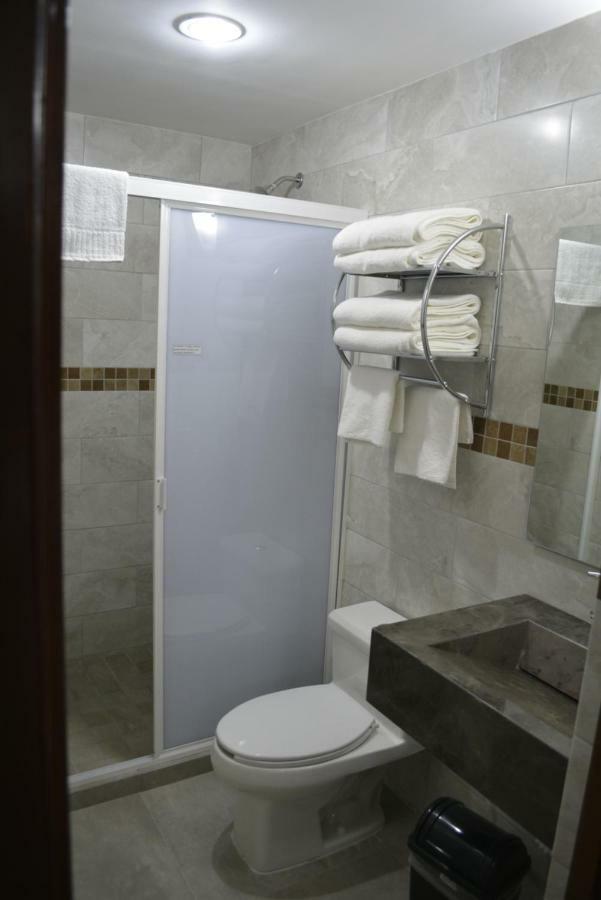 Suites Bajio Λεόν Εξωτερικό φωτογραφία